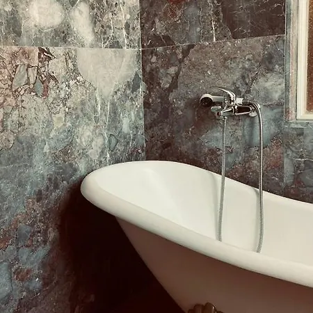 Hotel Castle Konti 4*