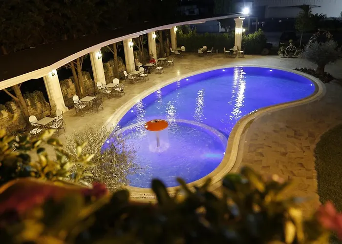 Hotel Castle Konti Vasqarr